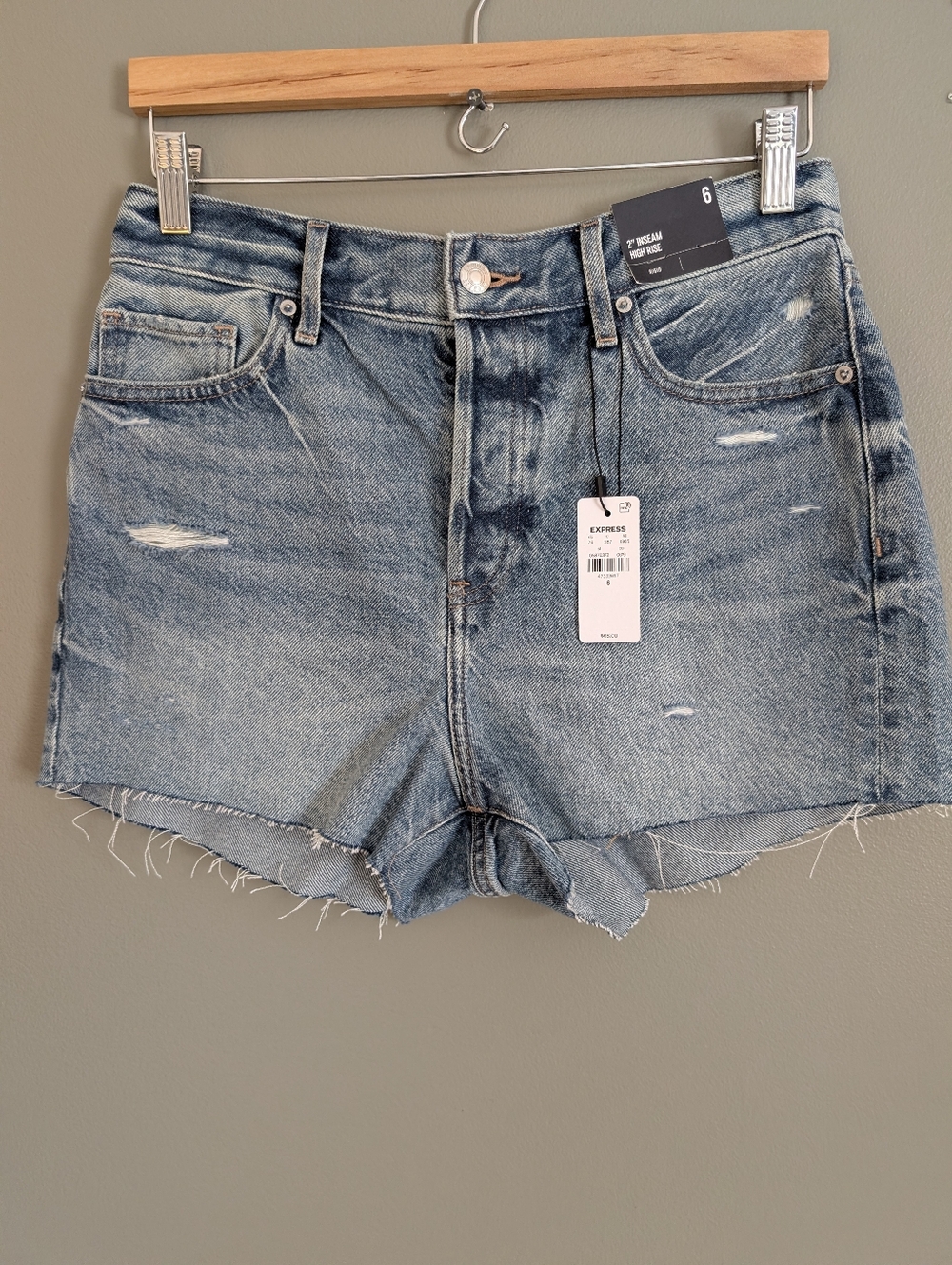 Express High Rise Cut Off Shorts NWT Size 6